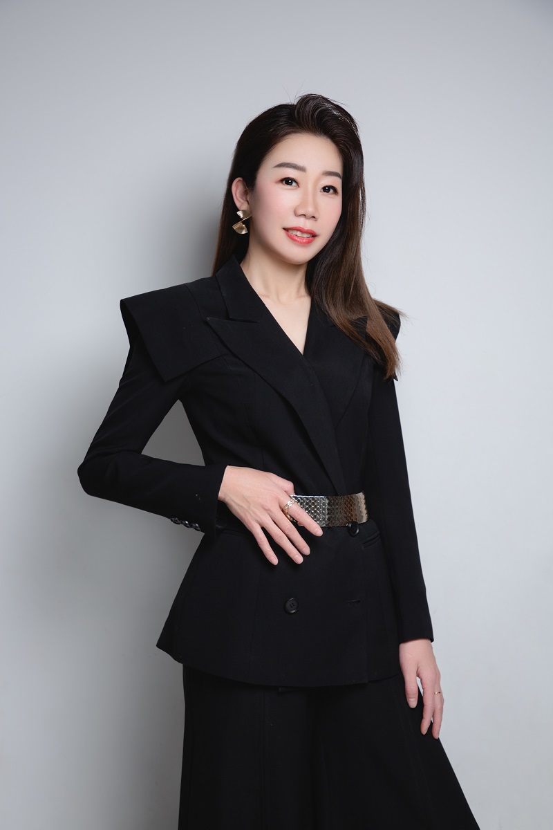 懿肤联合创始人——花花总监